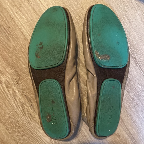 Taupe Tieks, size 8, Worn Condition - Picture 4 of 4